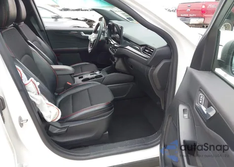 2024 Ford Escape St-Line z USA, uszkodzony, nr VIN 1FMCU0MN8RUB48339